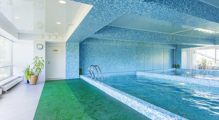 Отель Карелия