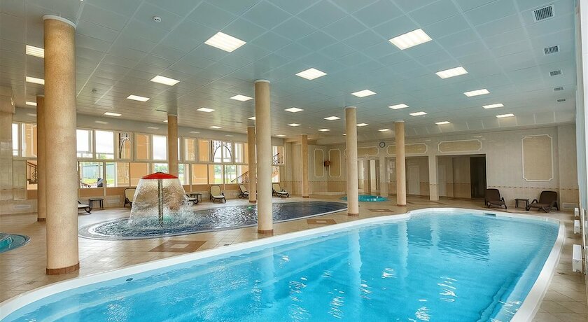 Alexandrovskaya Sloboda Hotel