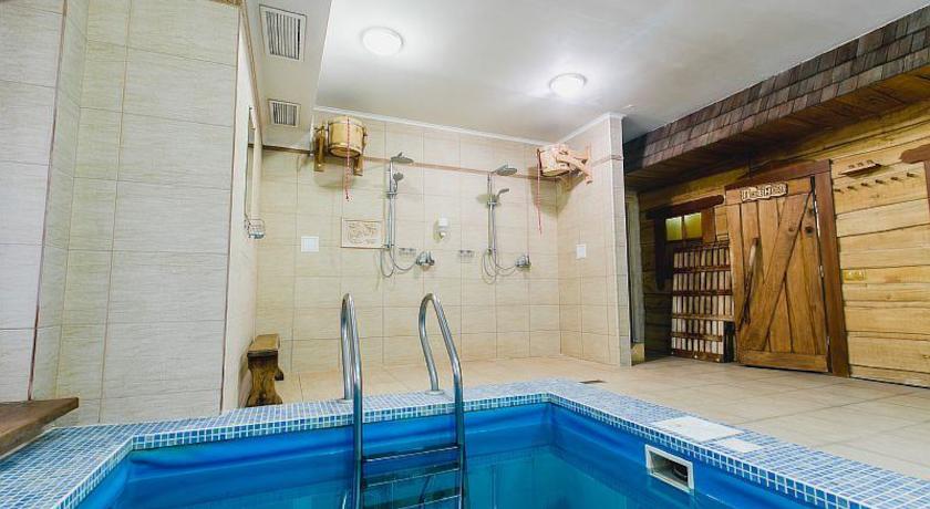 Отель Riverside