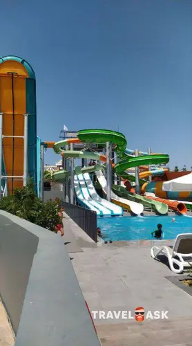 Kirman Calyptus Resort