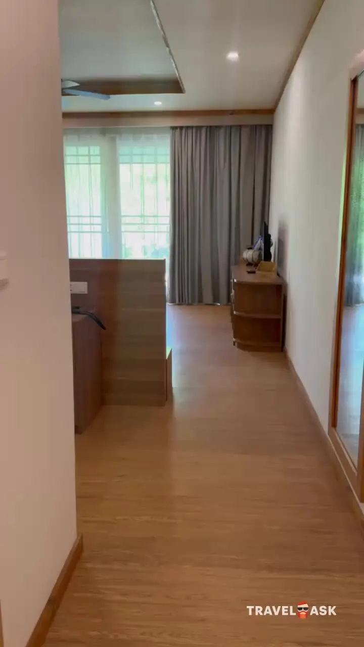 Brennia Kottefaru Maldives