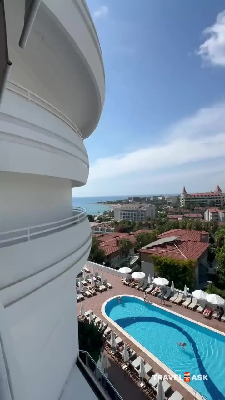 Laguna Beach Alya Resort & Spa