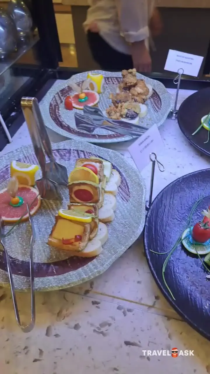 Crystal De Luxe Comfort Collection