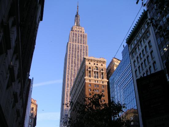 Небоскреб "Эмпайр стейт билдинг"