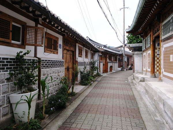 Деревня Букчон Ханок