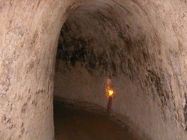 Музей под открытым небом "Тоннели Кути"