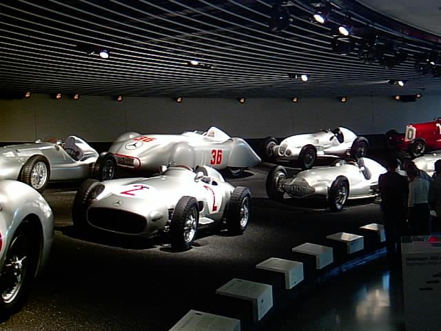 Музей Mercedes-Benz