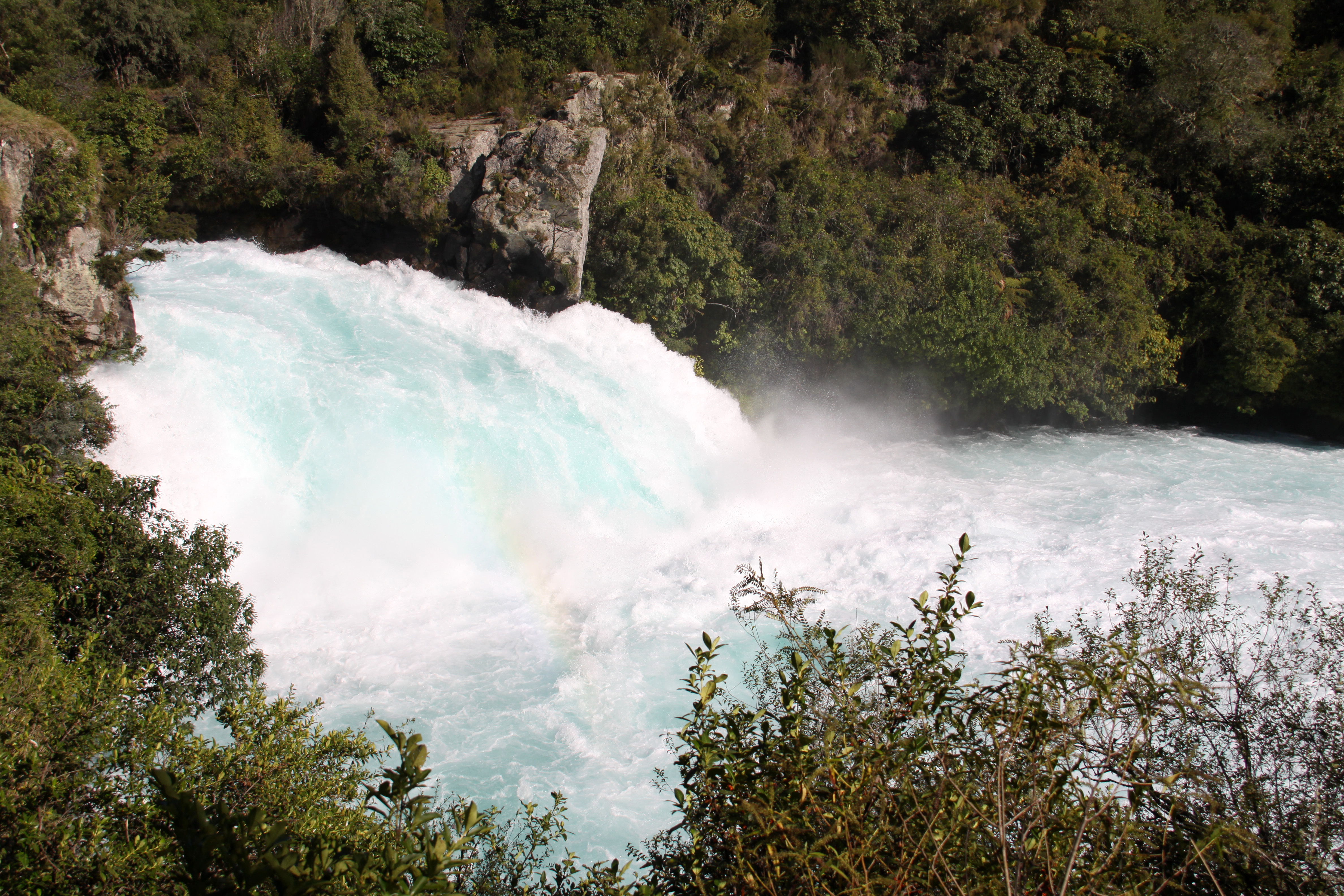 Водопады Хука