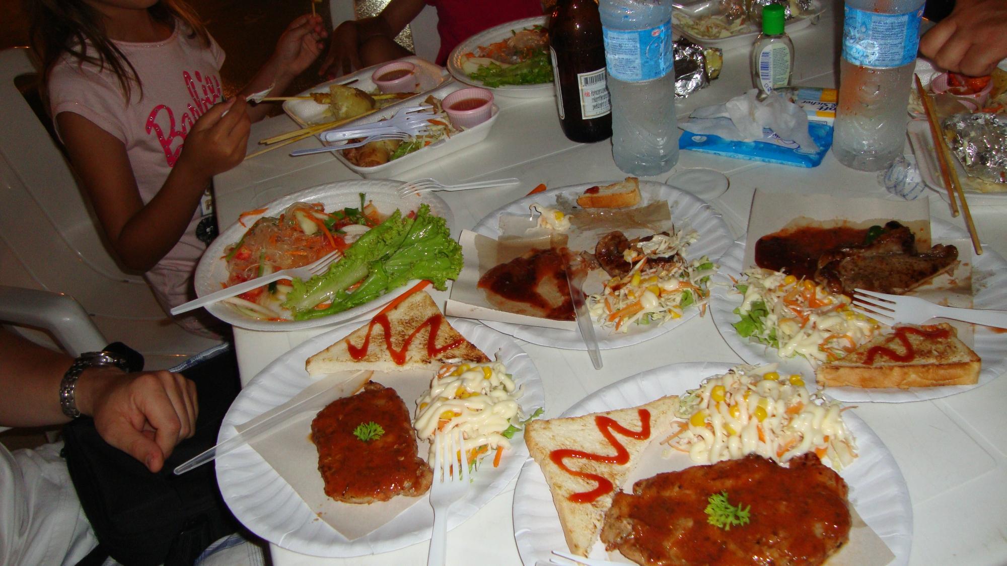 Дневной рынок Лаем Дин