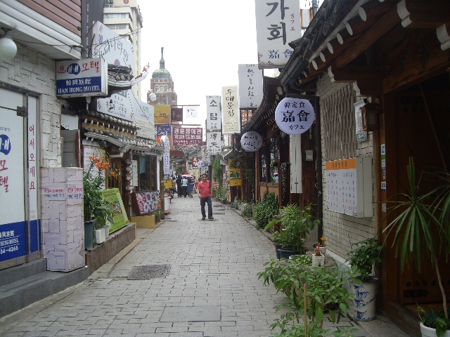 Улица Инсадонг