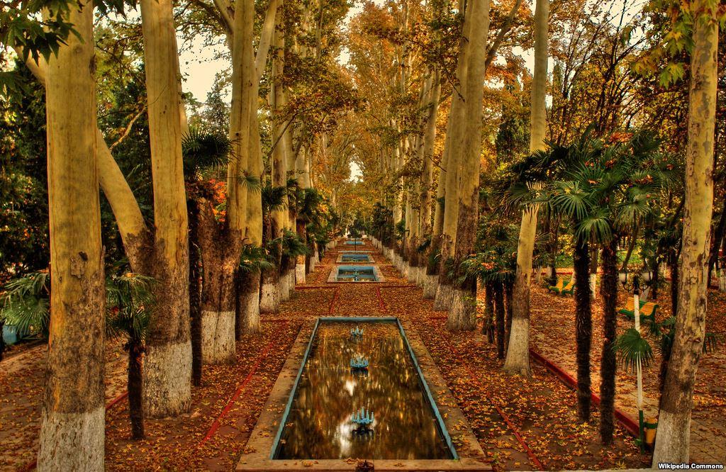 Парк Хан Багы (Ханский сад)