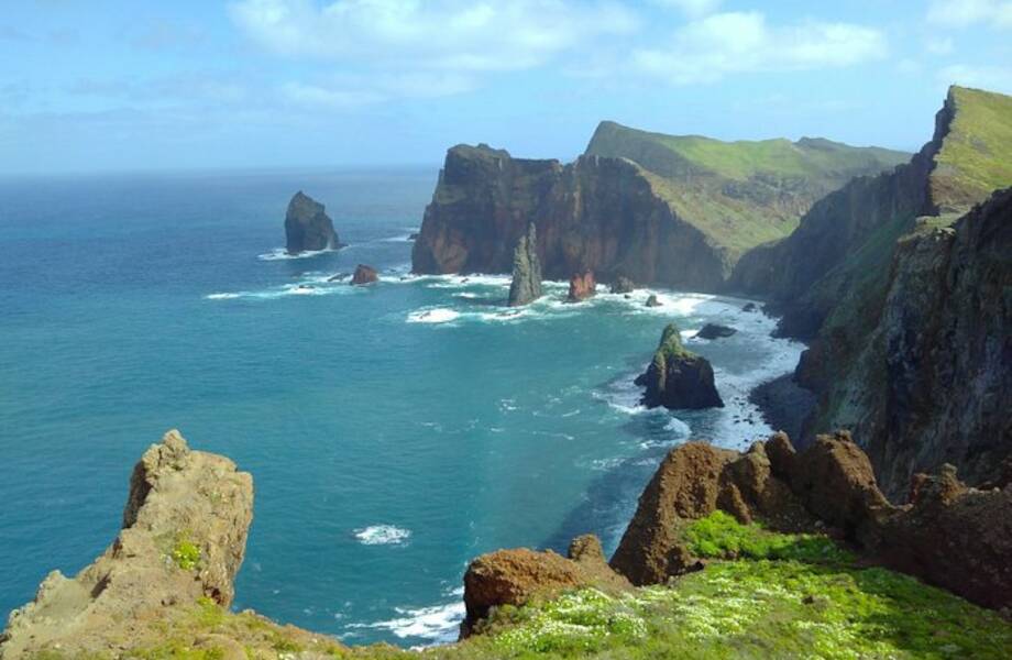 «Уральские авиалинии» запускает прямые рейсы на Мадейру «Уральские авиалинии» запускает прямые рейсы на Мадейру