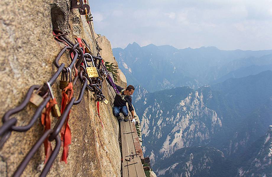 ​Опасные высокогорные тропы горы Хуашань