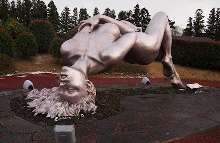 Интимное место: 14 любопытных снимков из самого сексуального парка в мире Интимное место: 14 любопытных снимков из самого сексуального парка в мире