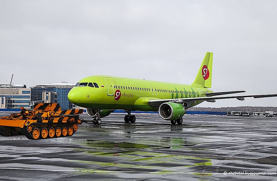 Зачем аэропорт Домодедово покупает танк Зачем аэропорт Домодедово покупает танк