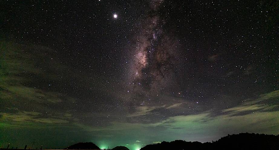 Фото дня: небо над островом Ко Чанг в Таиланде