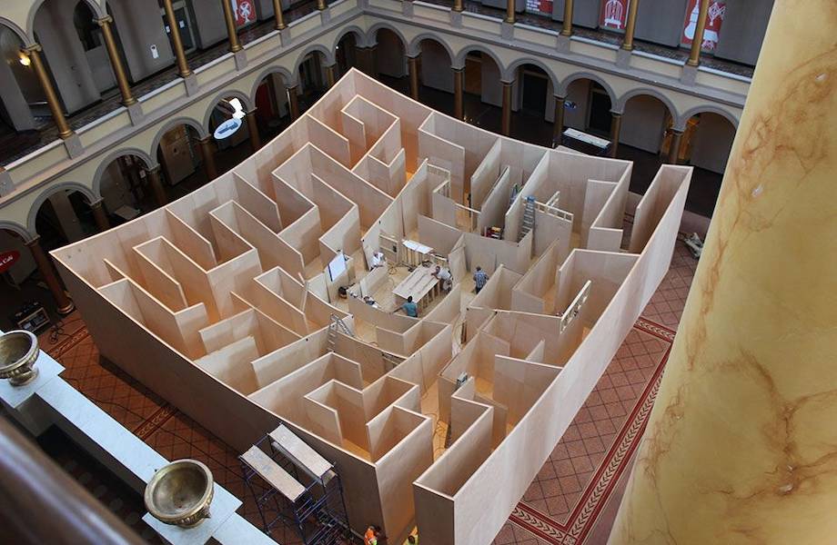 Музей, где играет гитарист и сидит Брюс Уиллис: причудливые услуги музеев мира Музей, где играет гитарист и сидит Брюс Уиллис: причудливые услуги музеев мира