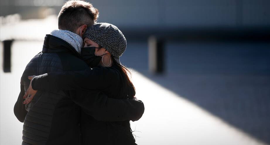 Фото дня: в Буэнос-Айресе просят разрешить уроки танго на улице