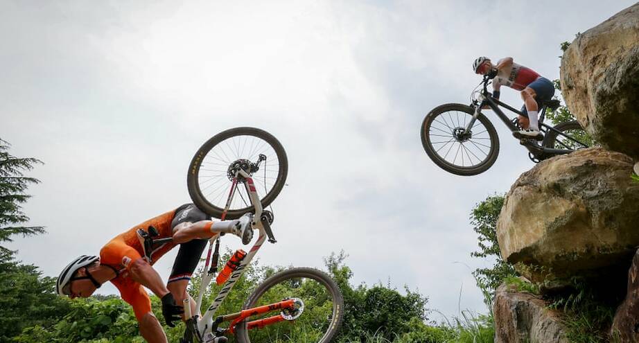 Фото дня: мужская гонка на горных велосипедах