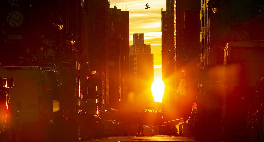 Фото дня: зимний закат на Манхэттене