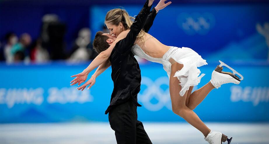 Фото дня: Виктория Синицина и Никита Кацалапов на Олимпиаде