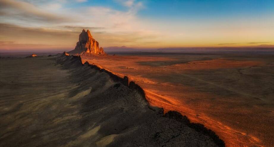 Фото дня: на восходе солнца