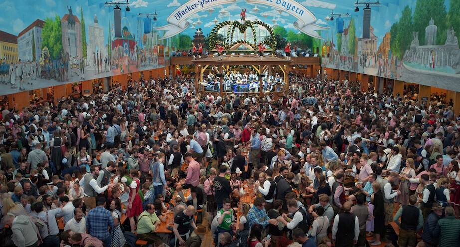 Фото дня: в Мюнхене в самом разгаре Октоберфест