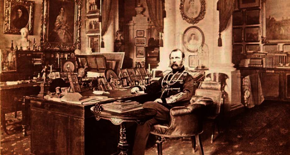 Фото дня: Александр II в своем кабинете в Зимнем дворце, 1870 гг.